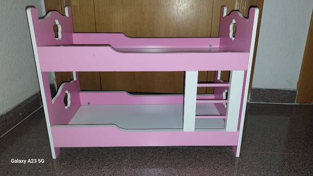 Litera para muñecas rosa