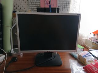 Monitor LG Flatron