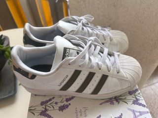 Tenis Adidas Superstar Niña Blancos