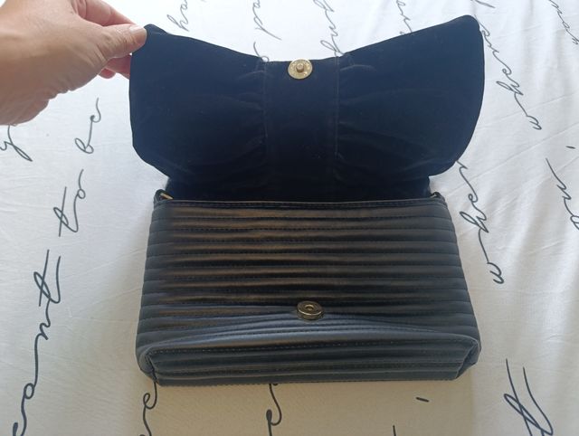 Bolso de mano negro