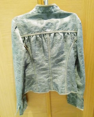Chaqueta americana gris verdoso
