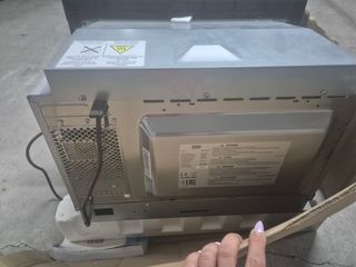 Microondas Beko empotrable