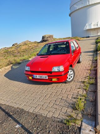 Renault Clio 1993