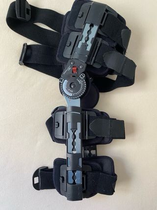 Rodillera articulada DonJoy