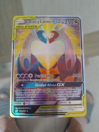 Carta Pokémon Latias y Latios GX Relevos