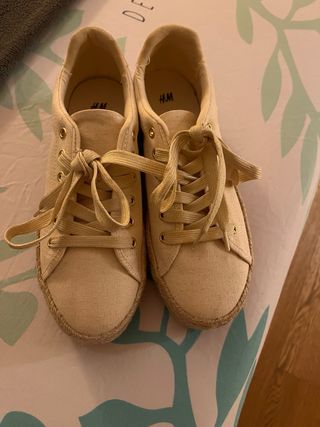Deportivas H&M Beige Sin Estrenar