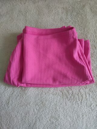 Conjunto Shein rosa camiseta y shorts