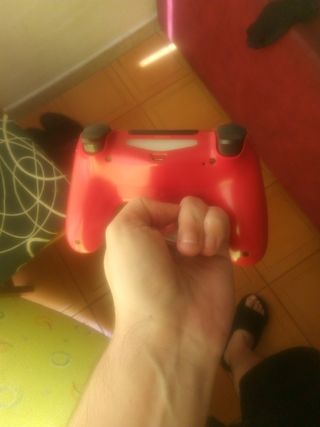 2 Mandos PS4 (PlayStation 4) Rojo y negro 

