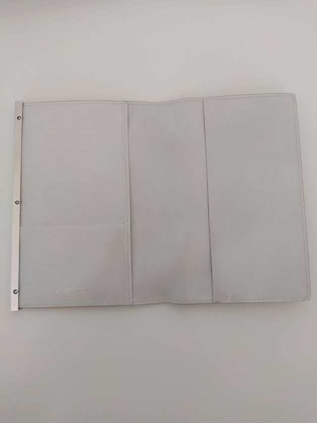 Portadocumentos Swarovski Blanco