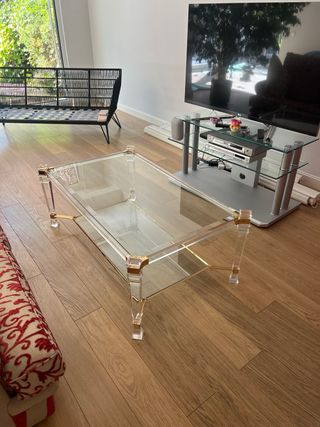 Mesa de centro de cristal y metal moderna