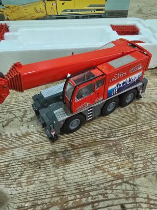 Conrad 1:50 Liebherr LTC 1055 Cranes & c art 20100