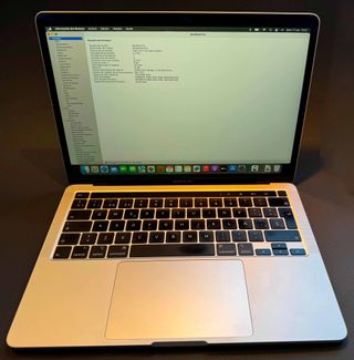 MacBook Pro 13 i7 16GB SSD 512GB Gris Espacial