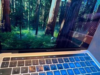 MacBook Pro 13 i7 16GB SSD 512GB Gris Espacial