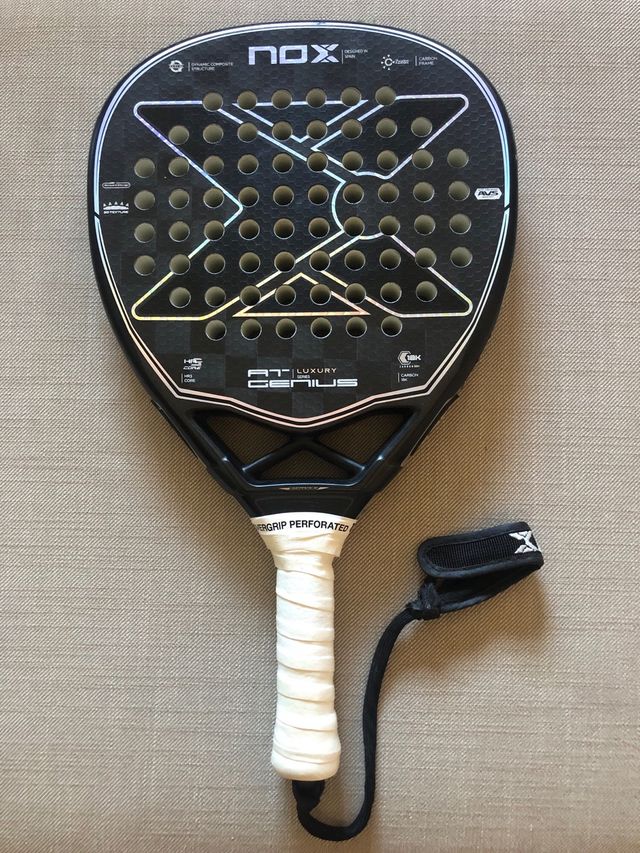 Pala Padel Nox AT Luxury Genius Attack 18k 2023