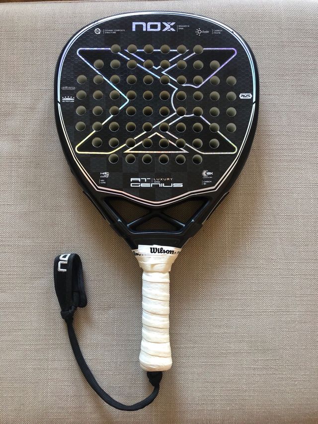 Pala Padel Nox AT Luxury Genius Attack 18k 2023