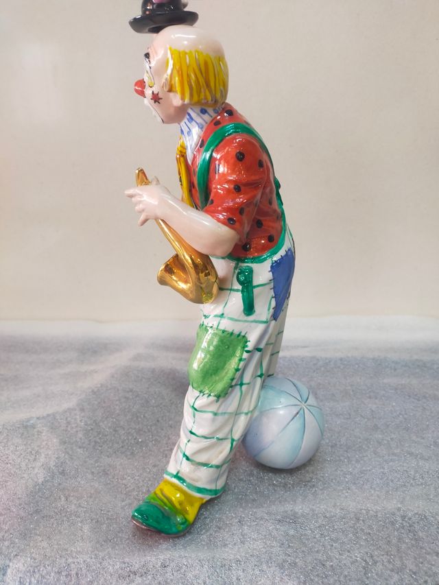 Figura Payaso Sureda con Pelota y Saxo