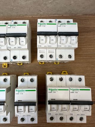 Schneider Diferenciales y Magnetotermicos