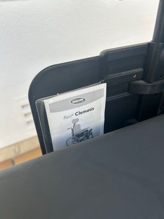 Silla de ruedas Invacare Rea Clematis – como nueva