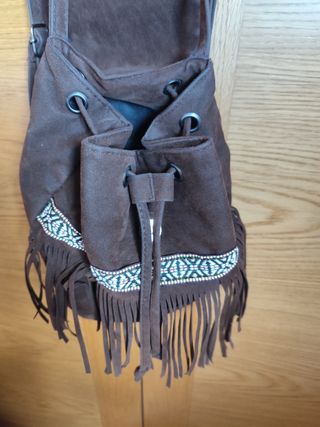 Mochila niña ante con flecos