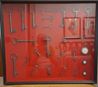 Cuadro decorativo con llaves antiguas