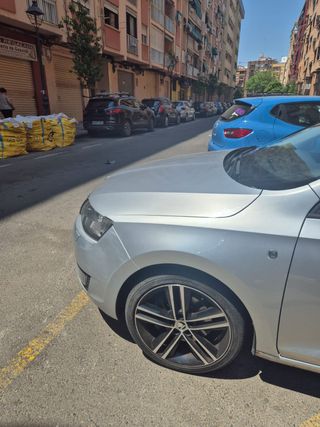 Skoda Rapid 1.2 TSI Sportback *Panorama* 2014