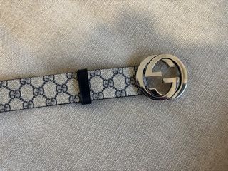 Cinturón Gucci GG Hebilla Plateada