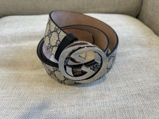 Cinturón Gucci GG Hebilla Plateada