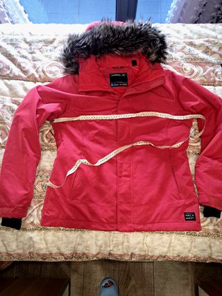 Chaqueta O'Neill Roja con Capucha y Pelo