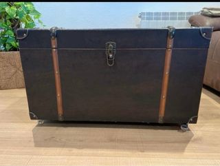 Baúl Vintage Negro y Marrón