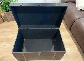 Baúl Vintage Negro y Marrón