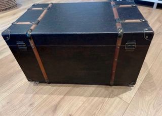 Baúl Vintage Negro y Marrón