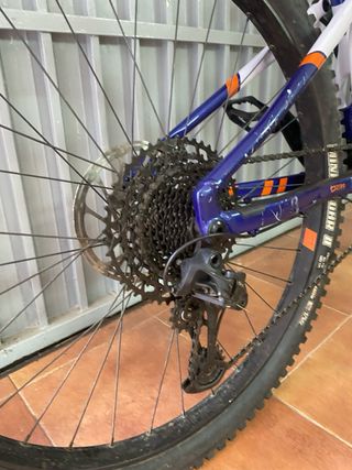 Bici enduro doble suspensión- Mondraker Superfoxy 