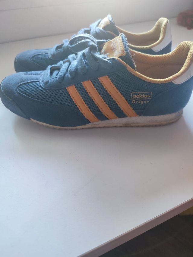 Zapatillas Adidas Dragon Azul y Naranja