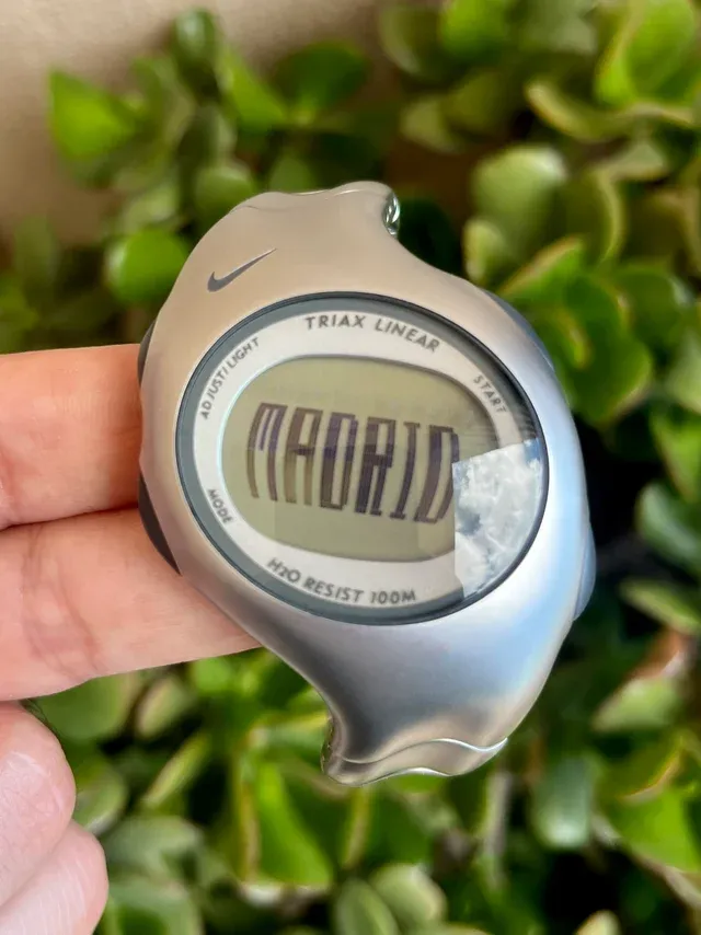*new* Nike Triax Metal Linear | 00s vintage reloj