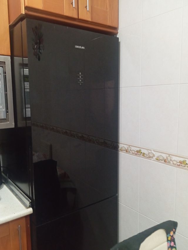 Frigorífico Cecotec Negro Cristal