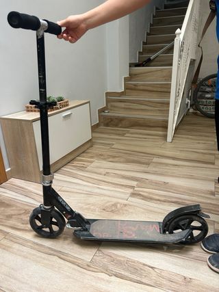 Patinete plegable negro