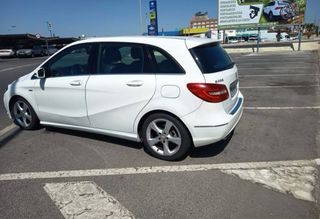 Mercedes-Benz Clase B200 2012 automatic