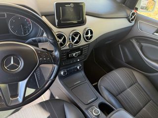Mercedes-Benz Clase B200 2012 automatic