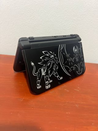 New Nintendo 3DS XL Solgaleo Lunala IPS