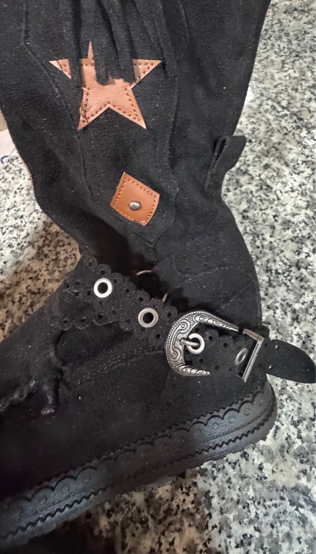 Botas estilo cowboy boho ante negro talla 37