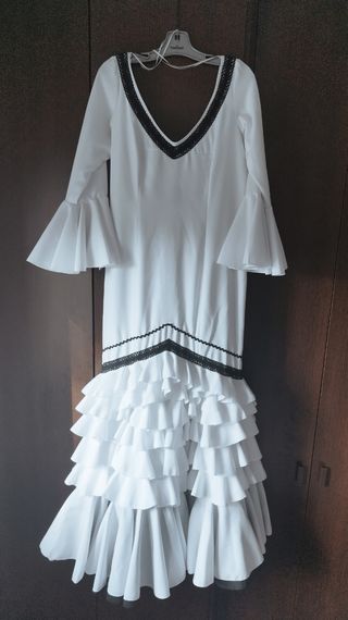 Vestido Flamenca blanco y negro