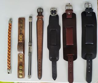 Pulseras de cuero y metal