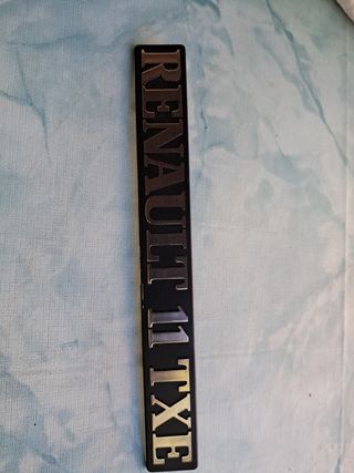  RENAULT 11 TXE. LOGO EMBLEMA. 