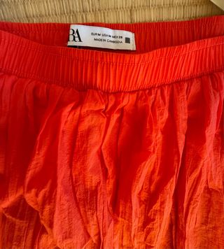 Falda midi Zara roja
