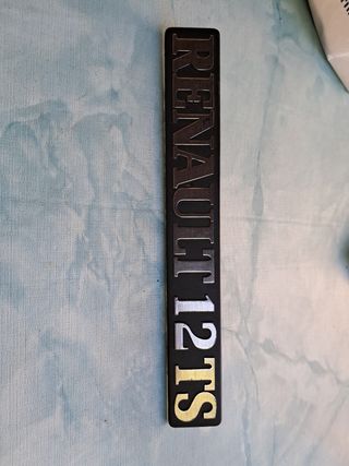  RENAULT 12 TS. LOGO EMBLEMA.