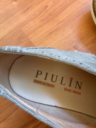 Zapatos grises de comunión para niño