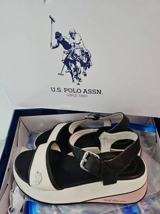 Sandalias U.S. Polo Assn. Negras y Blancas