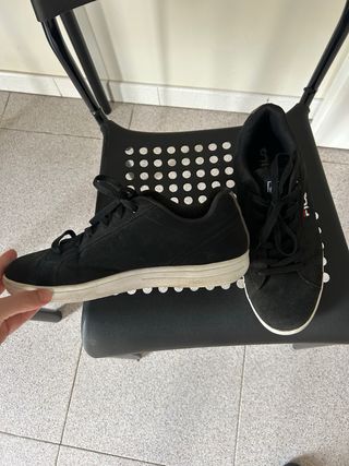 Zapatos Fila Negros Suela Blanca