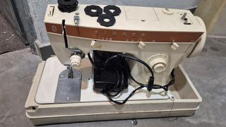 Máquina de coser Singer 366