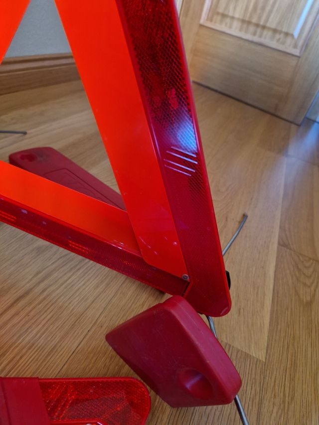 Triángulos de emergencia coche Volvo homologados